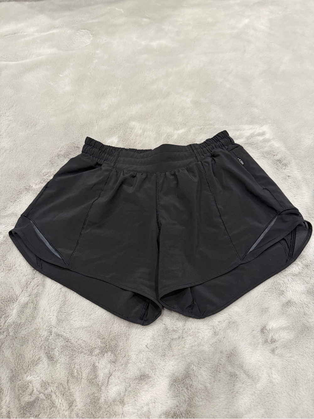 Lululemon Black Athletic Running Shorts Size 6 Elastic Waist Curved Hem